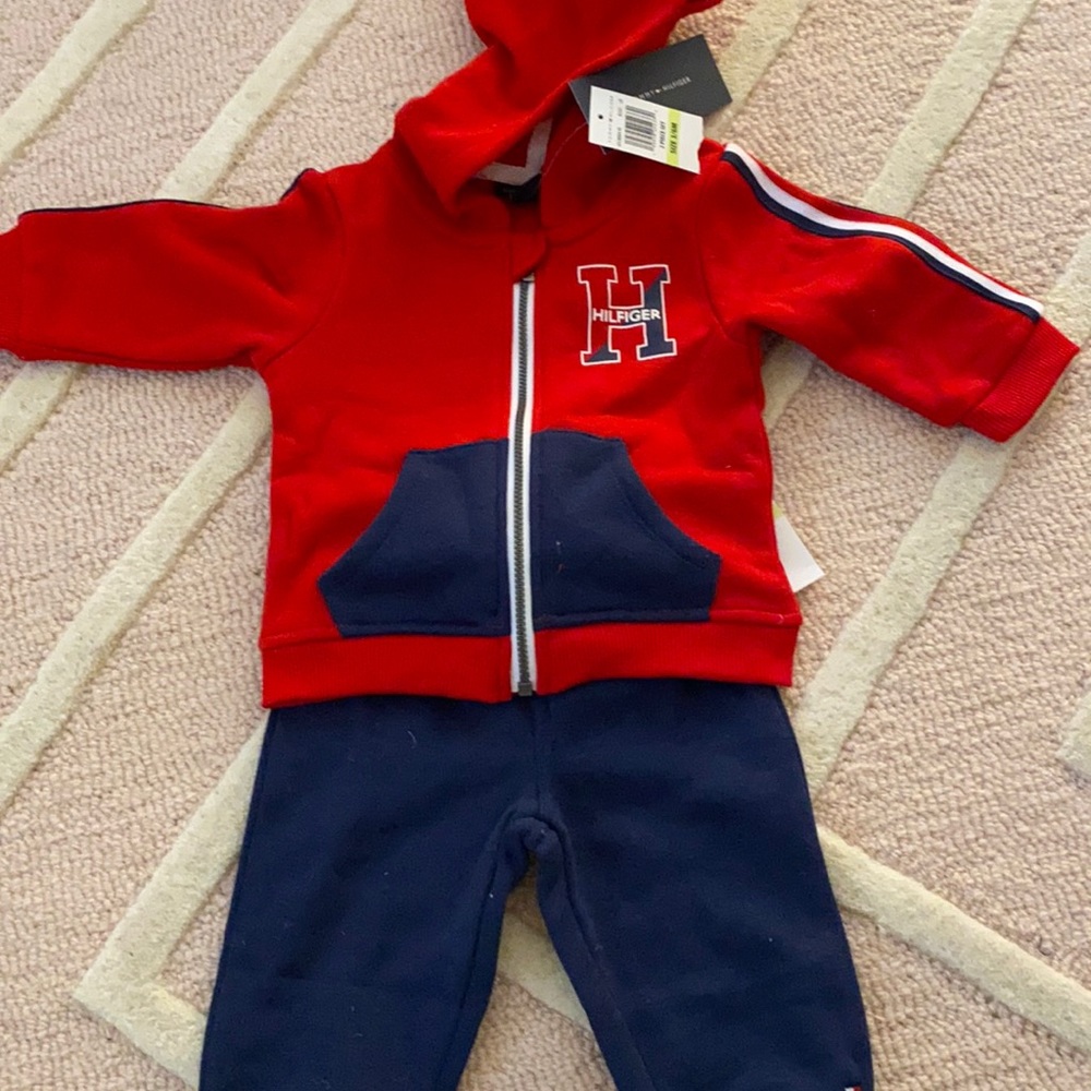 Tommy hillfiger outfit.